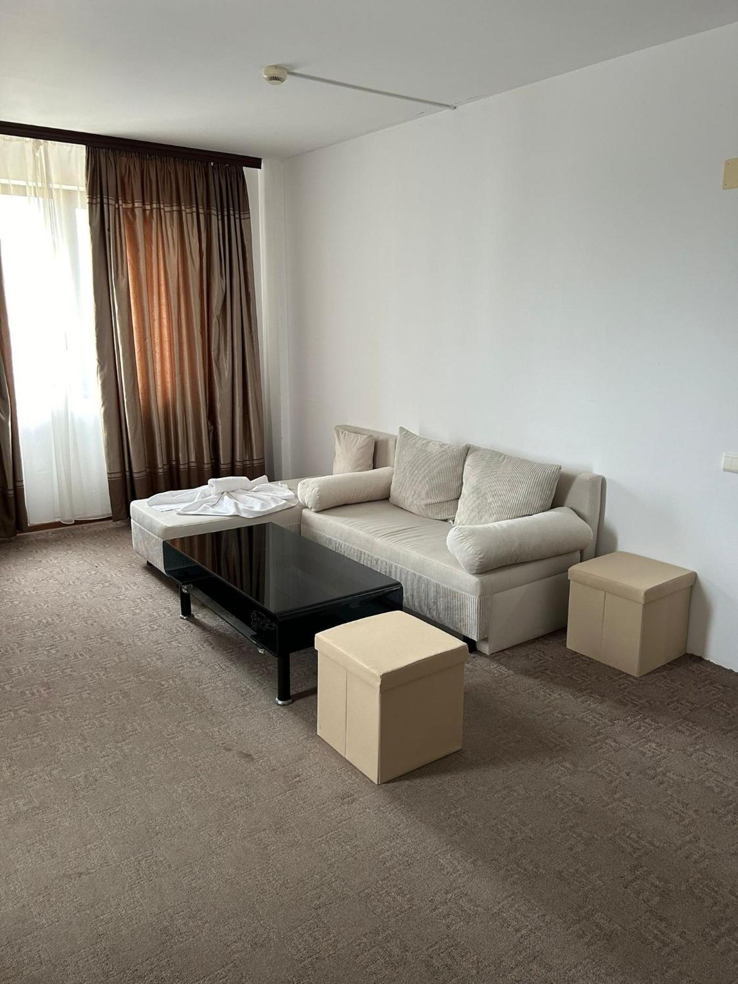 Orient Mamaia Nord Hotell Năvodari Eksteriør bilde