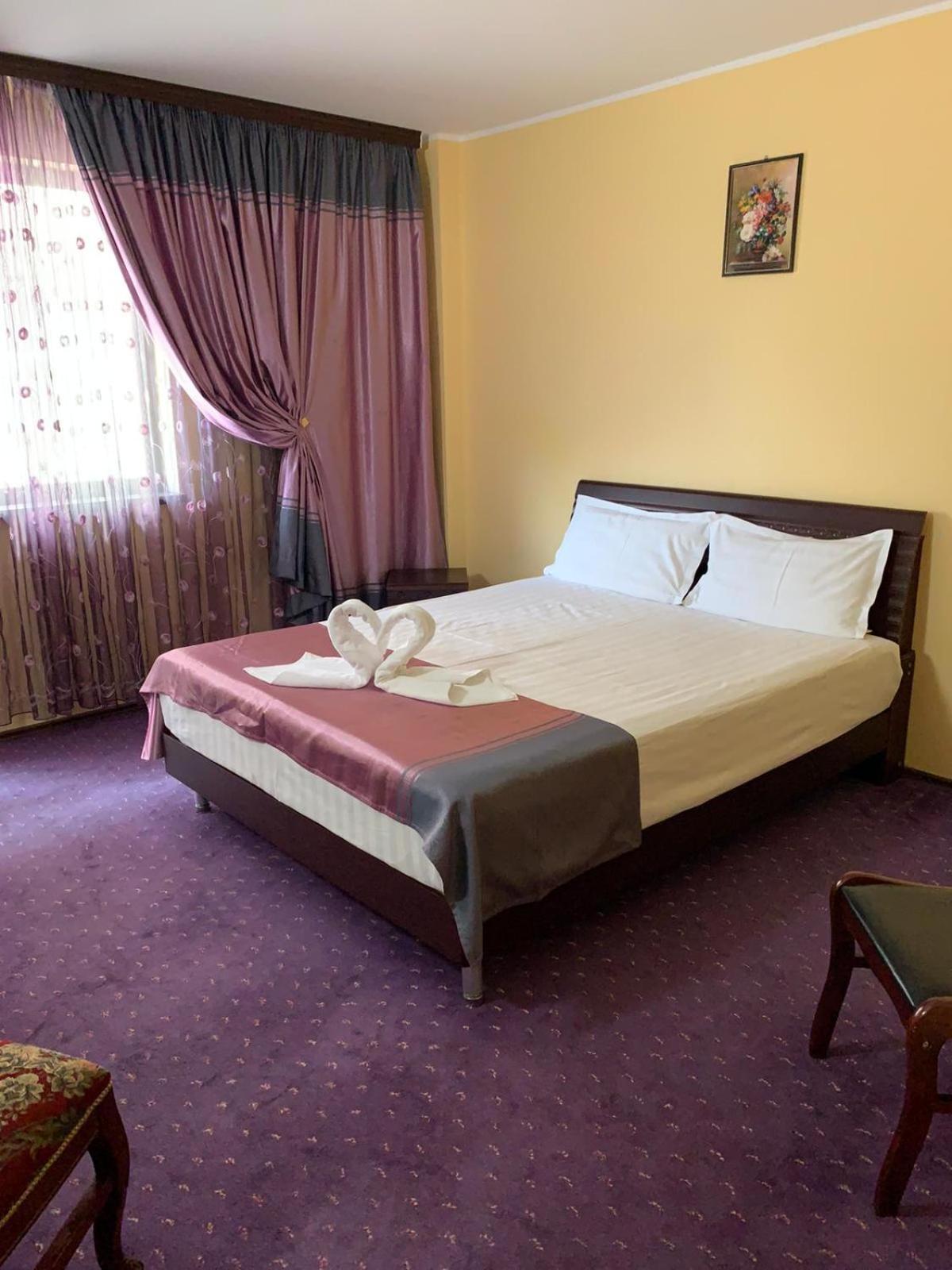 Orient Mamaia Nord Hotell Năvodari Eksteriør bilde